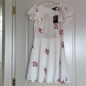 Forever 21 open back Lace dress